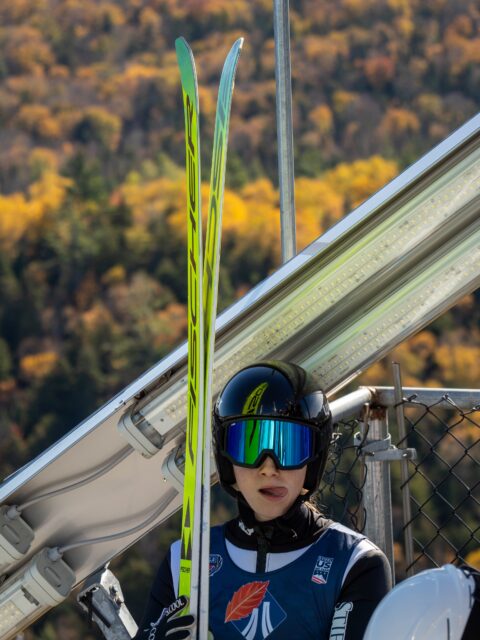 The year I finally went triple digits on Lake Placid’s big hill 😤✨

2x P6 this Nationals, happy to finally have some normal jumps in competition 🙃

#skijumping #lakeplacid #nationals #tripledigithunter #bubblesonbubbles 
@usaskijumping
